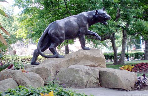 Spending time at a college like Pitt through summer courses helps get students used to college campuses. Photo by Crazypaco via wikimedia. 