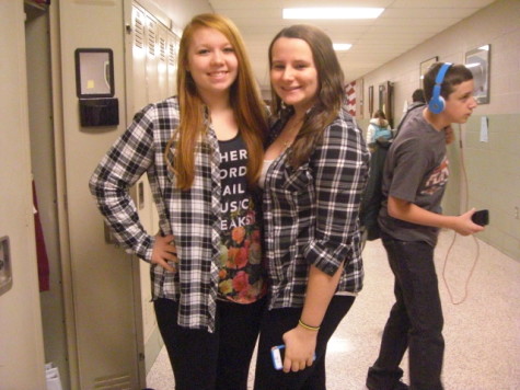 Best friends Stevie King and Kari Cox dressed for twin day. 