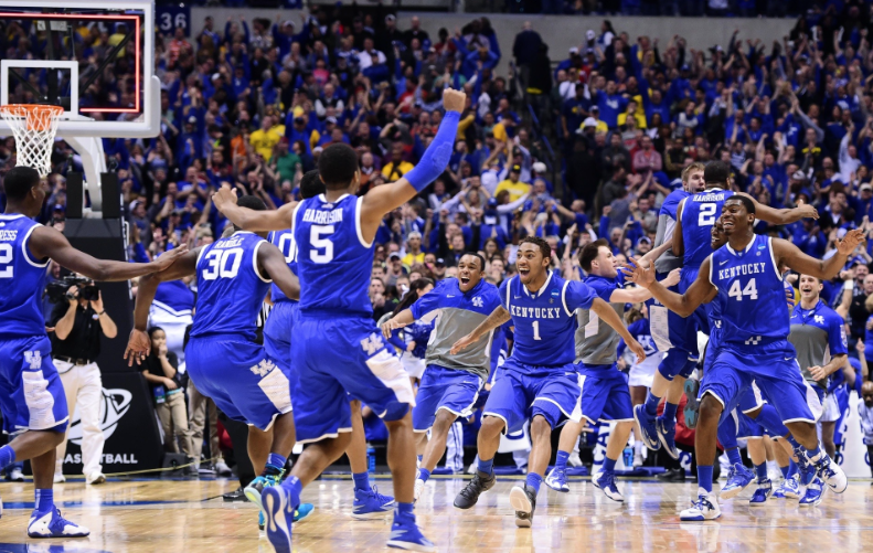 The Kentucky Wildcats following a win during the 2015 regular season. Photo by Getty Images