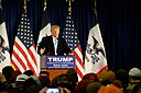 Donald Trump speaking to a crowd. By Alex Hanson from Ames, Iowa (Trump at ISU - 1/19/2016) [CC BY 2.0 (http://creativecommons.org/licenses/by/2.0)], via Wikimedia Commons