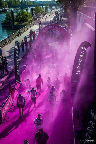 Participants will get sprayed with washable dye as they complete the course. Photo By bobostudio / Wikimedia