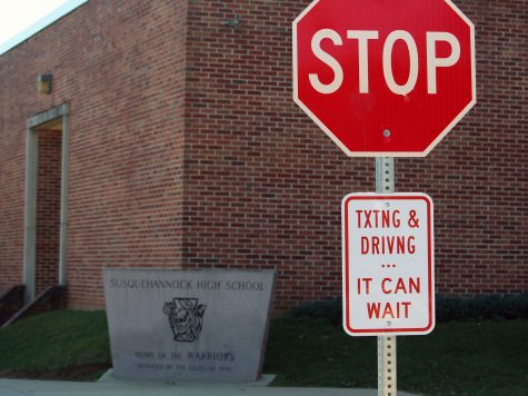 SHS SADD Committee Posts Signs on Campus