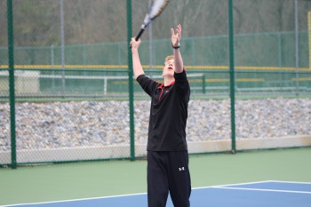 Boys Tennis Serves Up a New Season