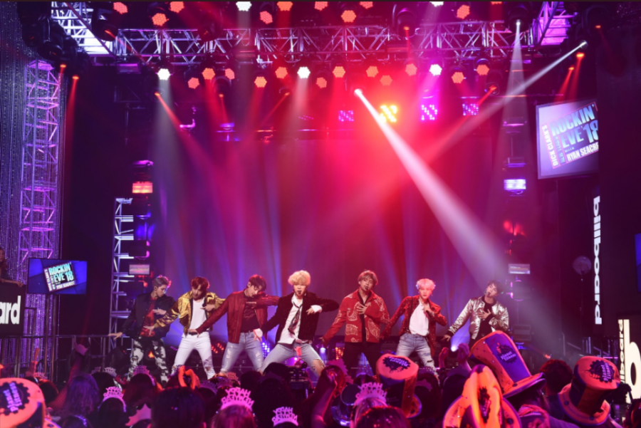 BTS performs DNA in L..A. for Dick Clarks New Years Rockin Eve. From @BTS_offical on Tiwitter. 