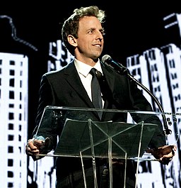Seth Myers hosted the Golden Globes for the first time. Photo by By English: U.S. Navy Petty Officer 1st Class Chad J. McNeeley [Public domain], via Wikimedia Commons