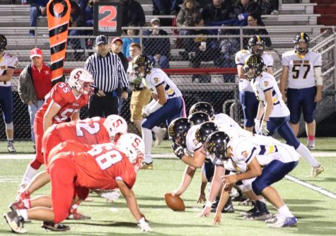 Football Beats Eastern York at Homecoming