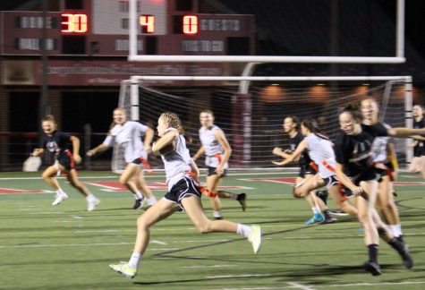 Juniors and Seniors Clash During Powderpuff