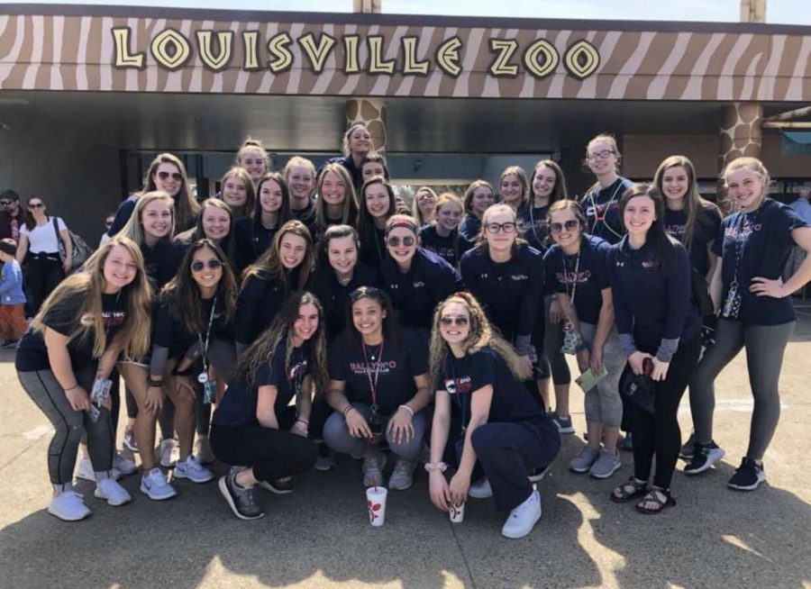When the three teams first arrived in Kentucky, the teams took a day trip to explore the Louisville Zoo. Picture courtesy of Savannah Lesley