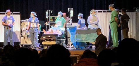 Students Tour Health Career Opportunities