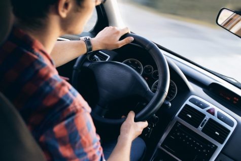 Teen drivers are at a much higher risk of accidents and crashes. Photo via Twitter @wurzelagency