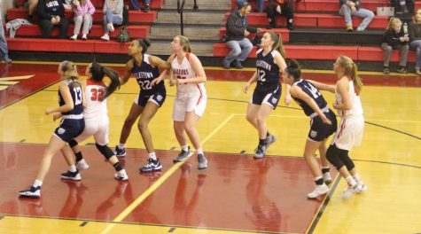Girls Basketball Works Hard with a Young Team