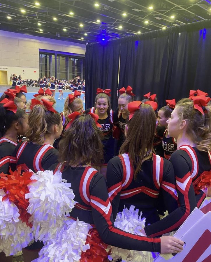 Cheer Team Prepares for Nationals