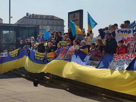 The public of Ukraine crowds the streets while demanding change.