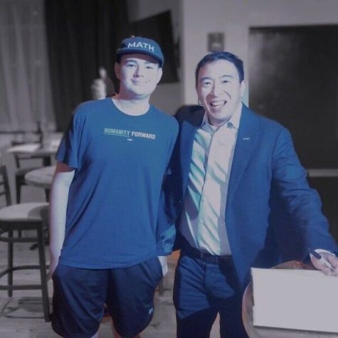 Senior Brandon Boothe poses with Forward Party member Andrew Yang. Photo courtesy of Brandon Boothe
