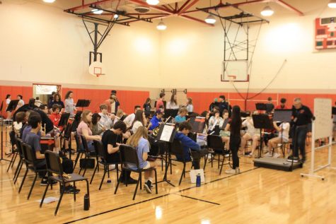 Band students getting ready for their daily class in susky.