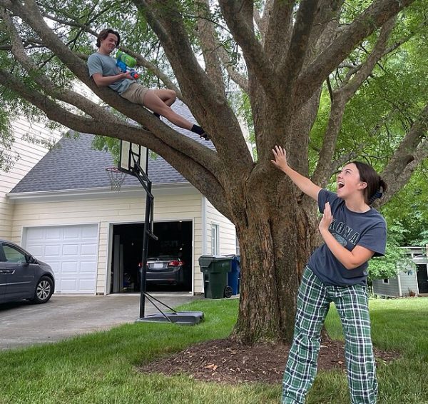 Seniors Snipe their Friends